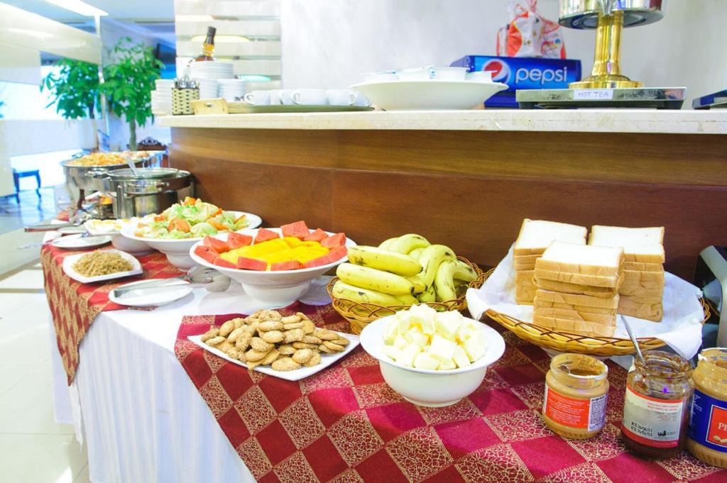 Anh Minh Hotel Хошимин Экстерьер фото